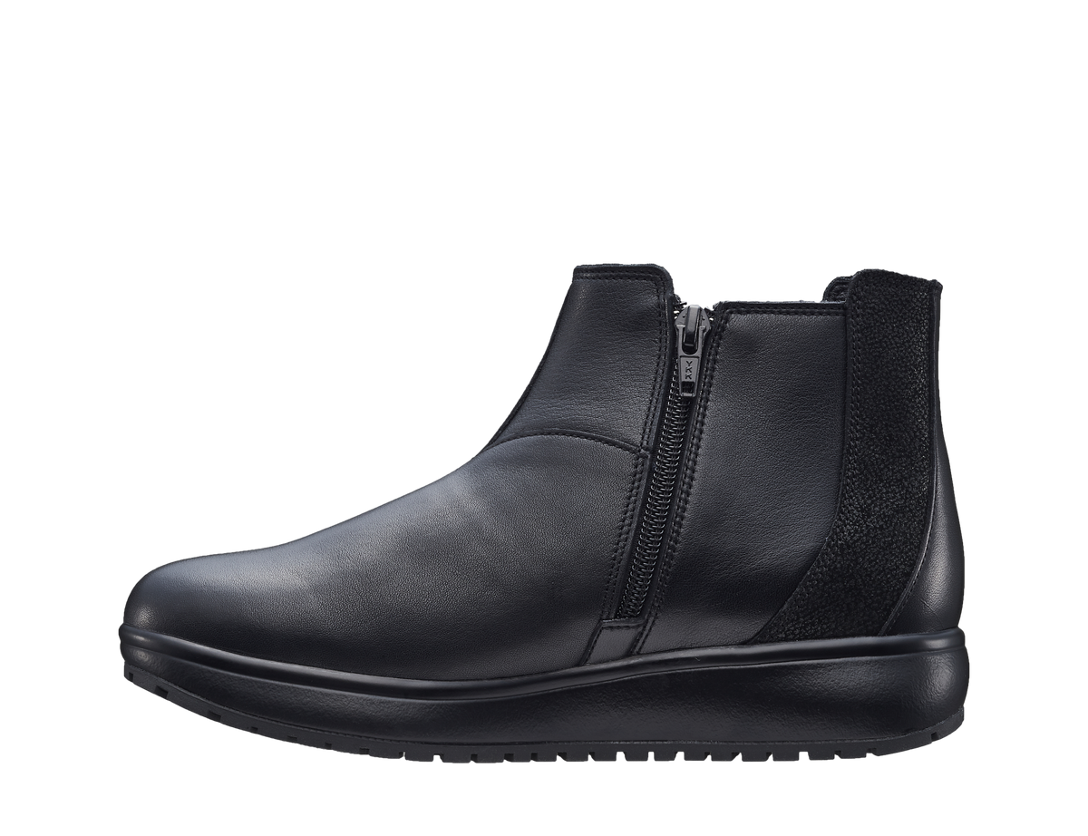 London II Black